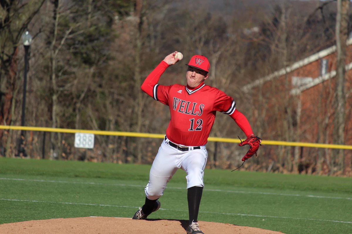 MarinersLegion's tweet photo. Current @MarinersLegion pitcher Brady Roberts was selected as the @WellsExpress Rookie of the Game Award yesterday. Roberts threw 1.1 innings of relief without surrendering an earned run and struck out a hitter. @NYALBaseball @SunCmtyNews @saranaclakehs https://t.co/lUcofj1MAJ