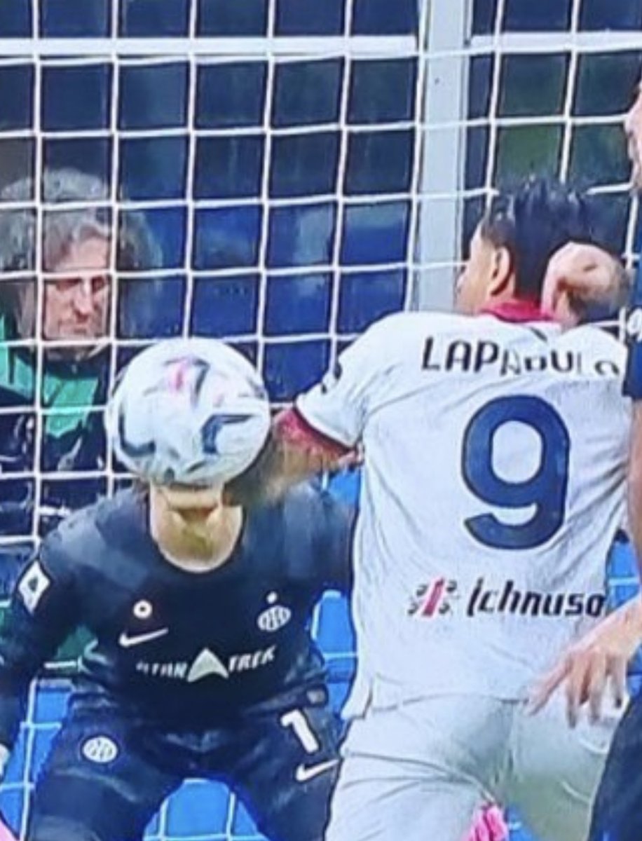 90ordnasselA's tweet image. 🤣