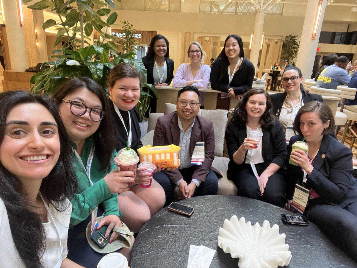 Coffee hour with @RASACS at #ACSLAS24! ⁦@JPangMD⁩ ⁦@RachaelEssig⁩ ⁦@mviseniomd⁩ ⁦@TheZenOfSurgery⁩ ⁦@KaitlinRitterMD⁩