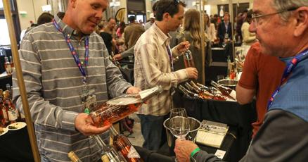 Local wineries recognized at Vail event #craftbeverage #craftdrink rfr.bz/tl6rvp5