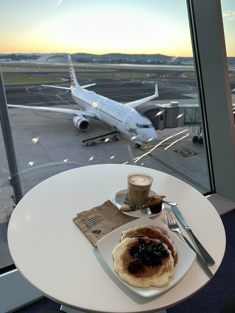 Sunrise airport lounge breakfast as I head to @AliveNational for a couple of days with @VictoriaJPalmer for intensive generation of actions from our Call to Action to [re]form mental health and wellbeing alivenetwork.com.au/casting-the-ne…