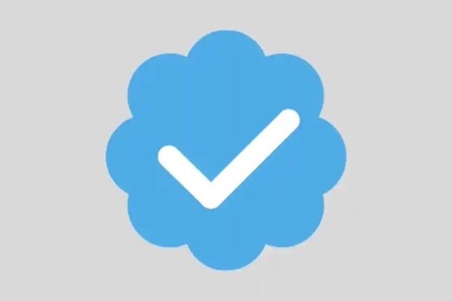 اللي يبي يستفيد من التوثيق المجاني وزيادة متابعين 
للوصول لـ 2،500 و 5،000  ✔️
يجي هنا .... ▪️ 👇🏿نقطة تجمع👇🏿▪️
اكتب تحت التغريدة ( تم ) + رتويت +⭐️
ويتابعونك وترد لهم المتابعة.. تابعوووو.❤️‍🔥❤️‍🔥❤️‍🔥