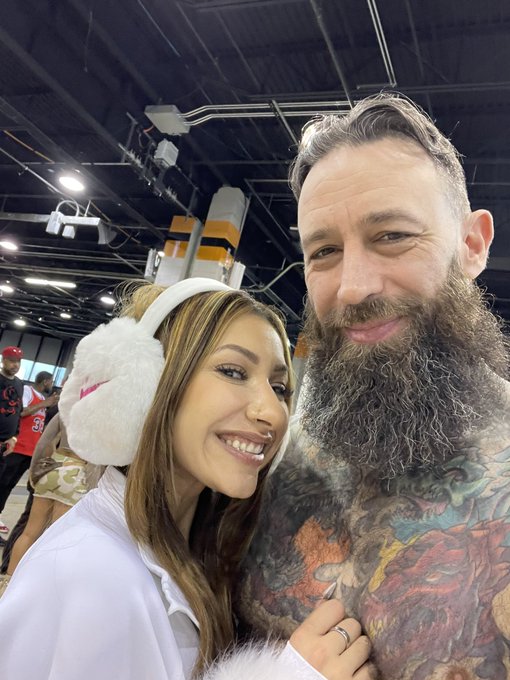 Ran into @daddyymaee who was so helpful getting me started with @realloyalfans she has such great energy<a class="tags" target="_blank" title="On Twitter" href="/?out=eyJ0eXAiOiJKV1QiLCJhbGciOiJIUzUxMiJ9.eyJpYXQiOjE3MjE3NjIwNTIsImlzcyI6InR3cG9ybnN0YXJzLmNvbSIsIm5iZiI6MTcyMTc2MjA1MiwiZXhwIjoxNzUzMjk4MDUyLCJyZWRpcmVjdF91cmwiOiJodHRwczovL3R3aXR0ZXIuY29tL2RhZGR5eW1hZWUifQ.QChFoWcPiaK3pRE9HqUhQcztiSTI1PrN8zkCqLEvAXIO_VToDXGhT8-Ur0VbpolyicYTORzh3bLRo72m-NmdEw">@daddyymaee</a><a href="/tag/stripchat"class="tags"><span>#stripchat</span></a><a href="/tag/stripchatlive"class="tags"><span>#stripchatlive</span></a>