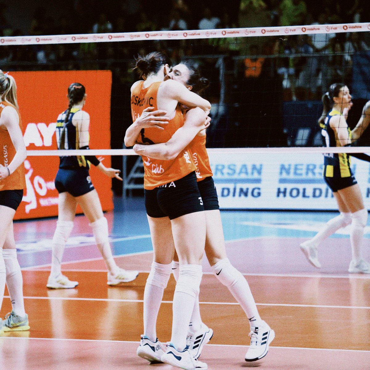 ‏ٰ (@archivefornaz) on Twitter photo 