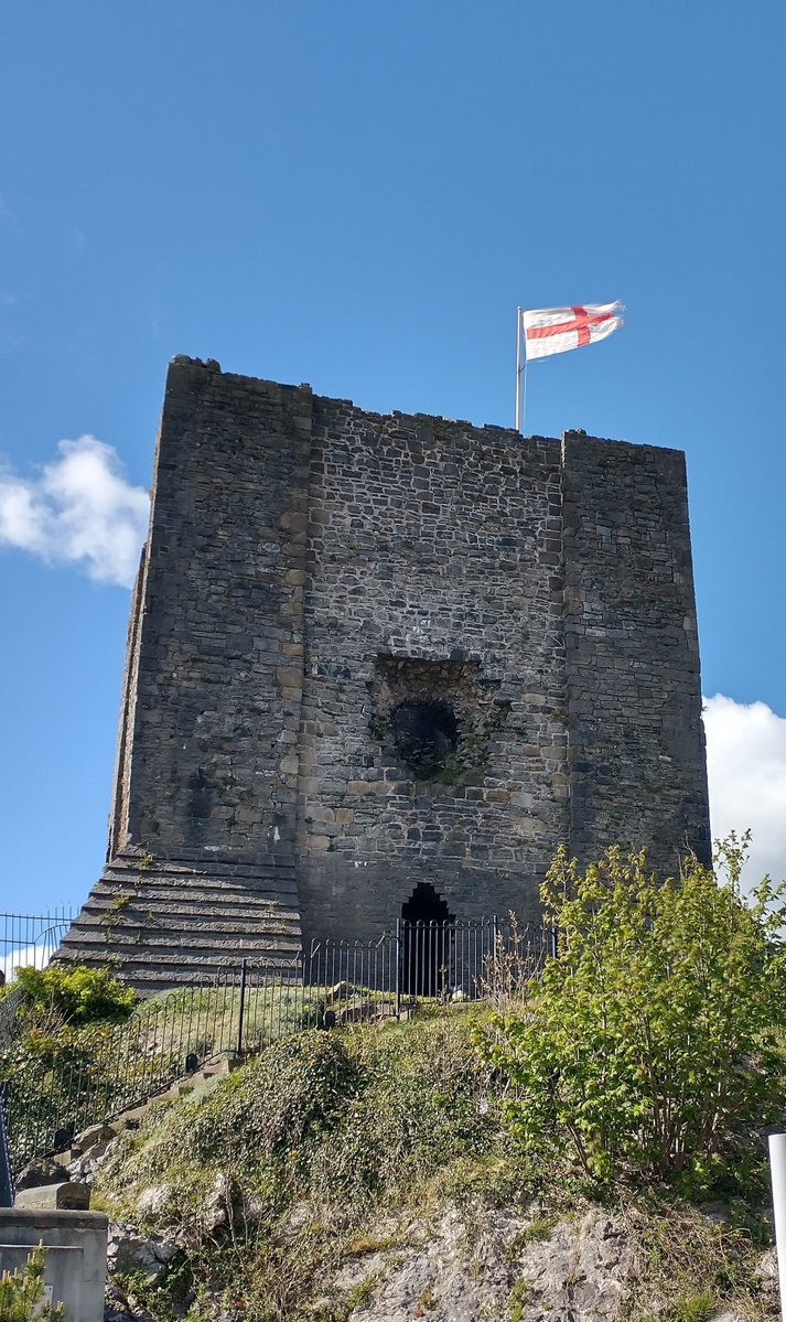 🤺 20 and 21 April Slay Boredom and enjoy a weekend with Academie Glorianna at #ClitheroeCastle
Call in 11am to 3.30pm. Listen to bitesize talks about the Longsword, Backsword, Two-handed swords and more. Chat to the experts and watch combat demonstrations
events.apps.lancashire.gov.uk/w/webpage/even…