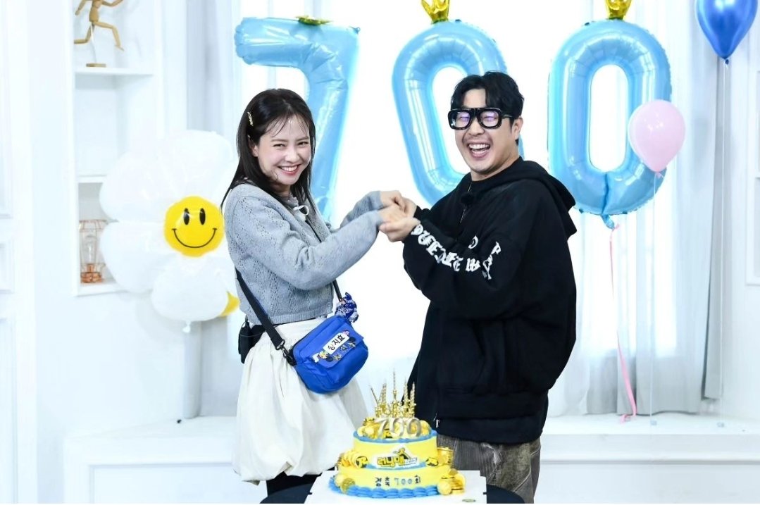 🎊700th Episode of Running Man🎊 #9012
(📸: SBS Running Man)

#YooJaesuk #JiSukjin #KimJongkook #HaDonghoon #SongJihyo #YangSechan 
#유재석 #지석진 #김종국 #하동훈 #송지효 #양세찬