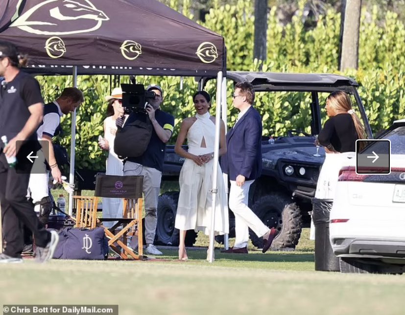 This photo of Duchess Meghan was taken from across a highway. I didn’t really believe the pic of Princess Kate & her mom was fake or the farm shop video but the fact this is as clear as day & I can zoom in to see everyone’s faces perfectly is making me question that belief.