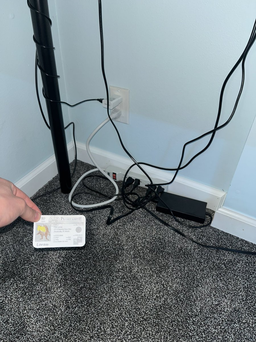 BrodyApes's tweet photo. When using excess plugs and cables, it is important to unplug them after use, as it not only reduces your carbon footprint print, but also reduces your electricity bill and protects the environment.
#apesenergy
@franklinlorax https://t.co/SBX1tDwUyX