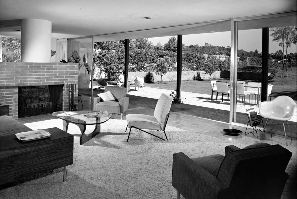 oh no. this is so upsetting. a case study house? photographed by shulman? this one has me in real tears tbh