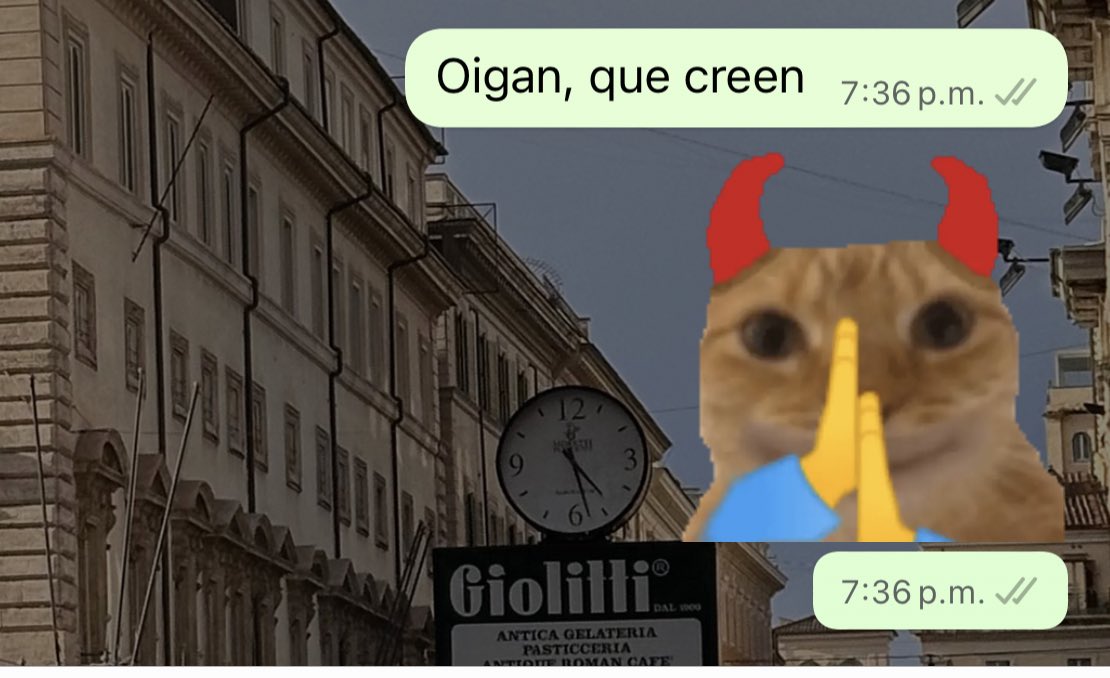 Yo tratando de ser misteriosa.
También yo: