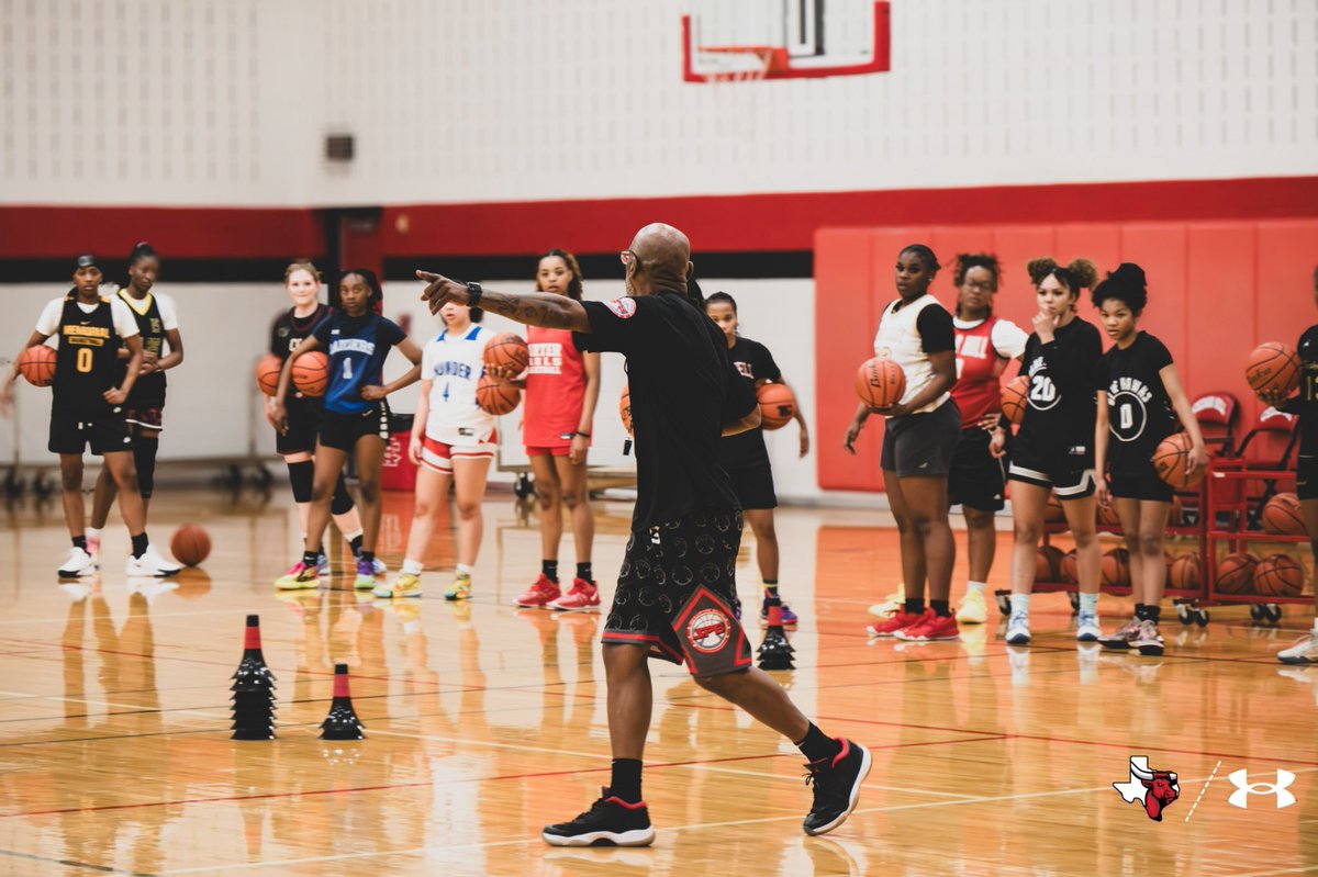 We would like to thank the Players, Parents, 25+ College Coaches and Media! For making the Annual Unsigned Sr Open Run A Success! We greatly appreciate each and every one of you! See Y’all Next Year! #SkillsPayBills #ProvenPlatform