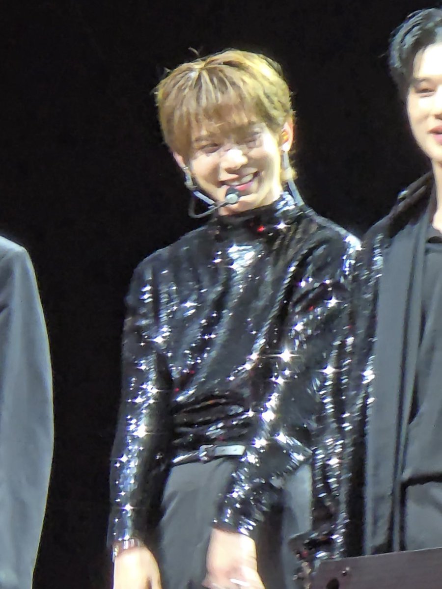 IM CRYING HES SO SWEET