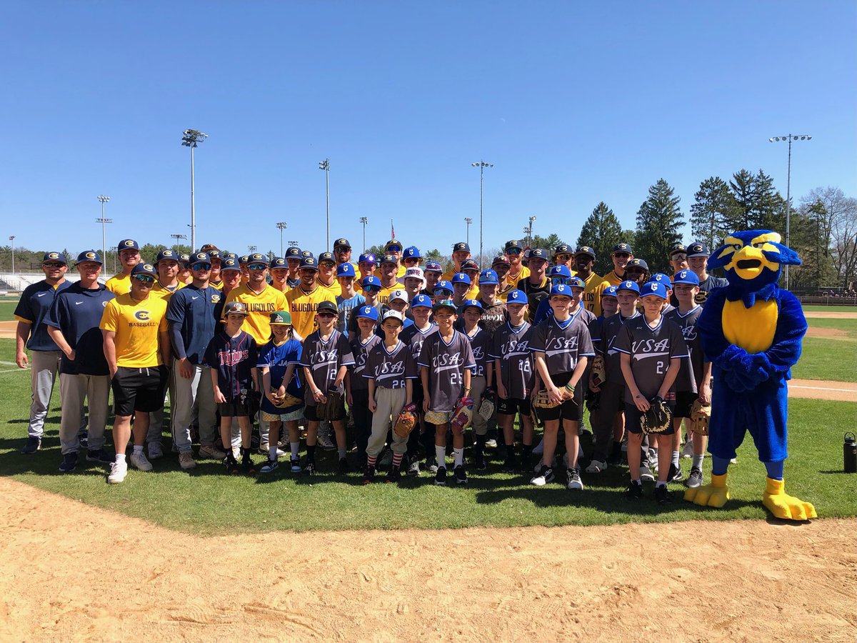 UWEC Baseball tweet media