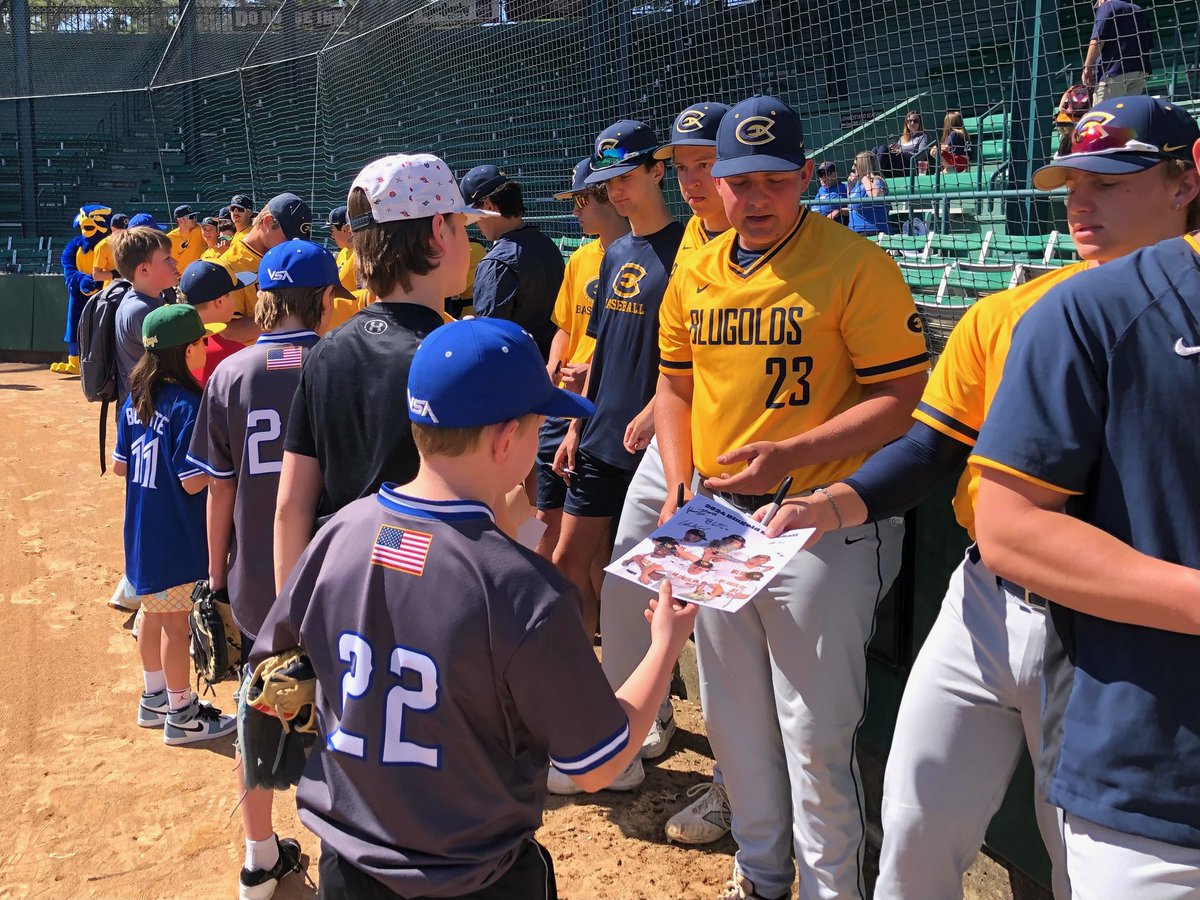 UWEC Baseball tweet media