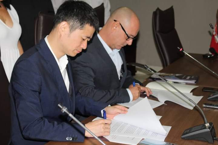InesNiriam's tweet photo. "Ha sido un día histórico para Camagüey y China, avanzamos un paso hacia el presente y el futuro, pensando en un parque industrial de ensamblaje a gran escala en la provincia", destacó por su parte Quiacming Huang, Presidente de PICLA. #internacionalizacion #ÚCCuba #PICLA https://t.co/qzTCcrBpKi