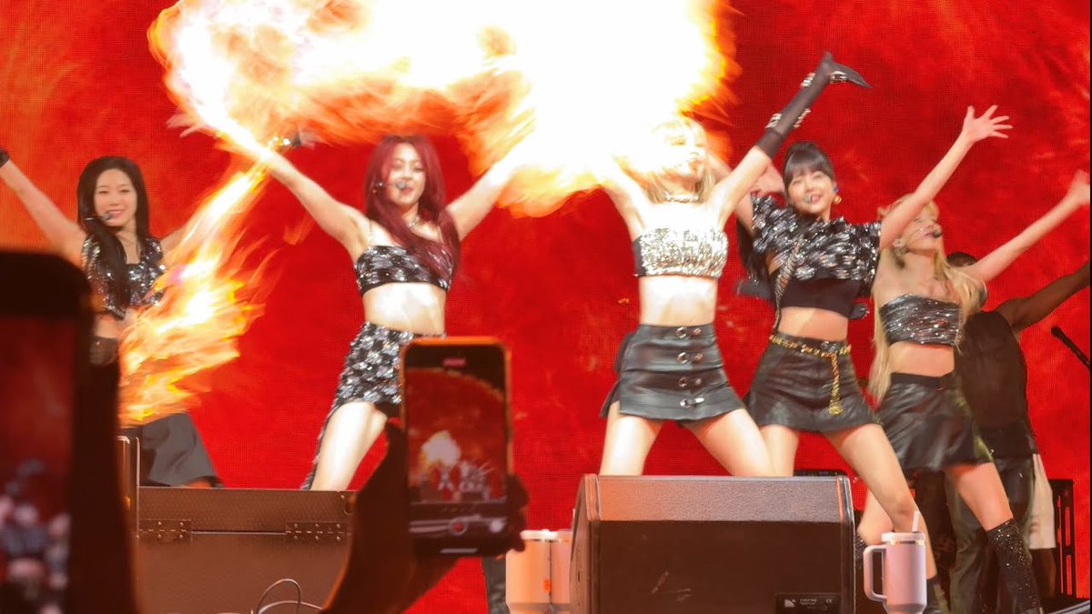 K-Netz Analyze The Reason Why LE SSERAFIM's Performance at Coachella Sparks Different Reactions from Online and Offline Audiences pannative.blogspot.com/2024/04/the-re… #LE_SSERAFIM #르세라핌