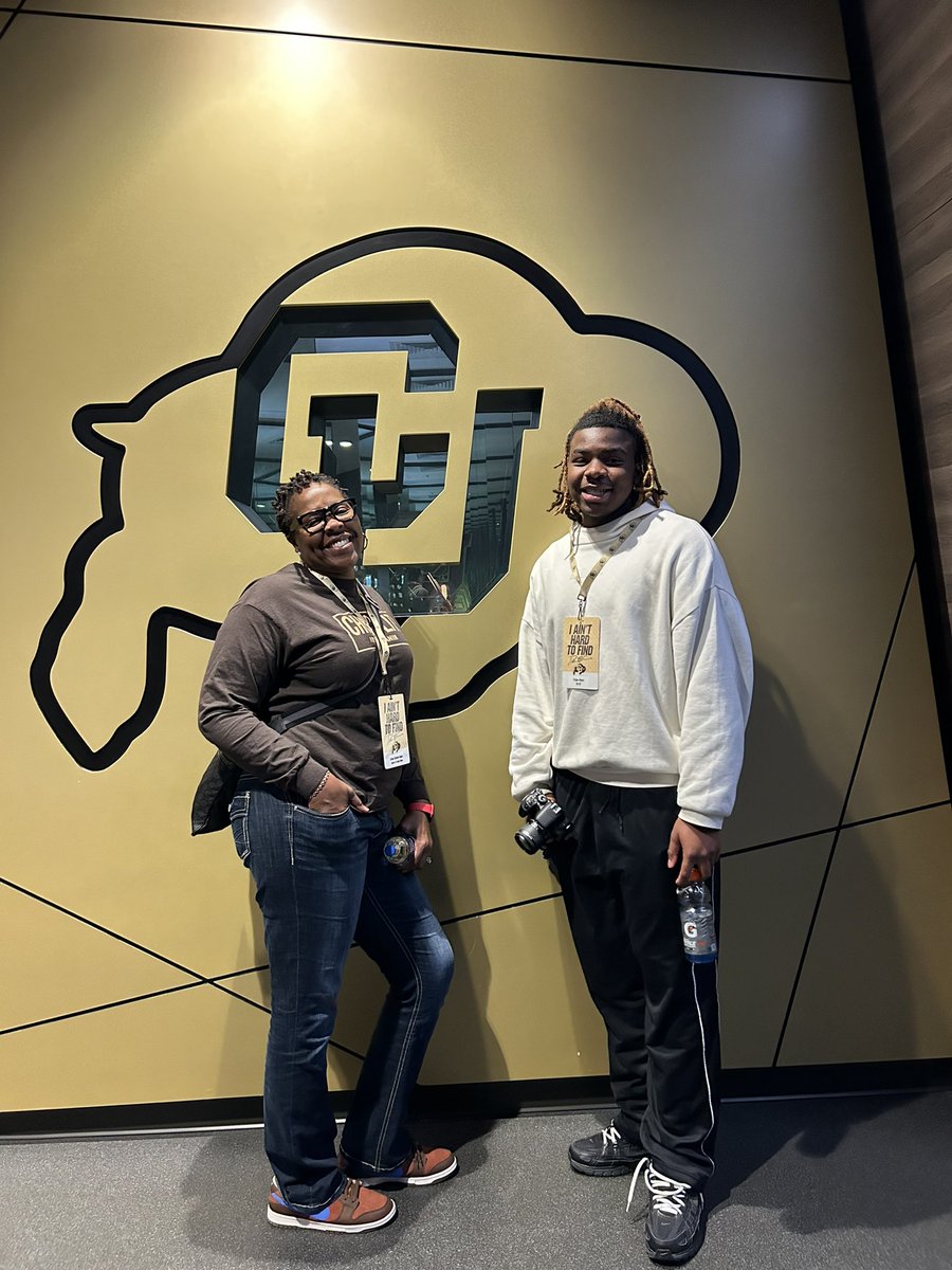 Had a great time at @CUBuffsFootball, Thank you to @DeionSanders, @lewis_damione, @CoachDancyVI, @Coach2Bless, @WarrenSapp and more for welcoming me!! Enjoyed every moment !! #SkoBuffs @BrandonHuffman @SWiltfong_ @noskozone @SkoBuffsGoBuffs @adamgorney @ChadSimmons_