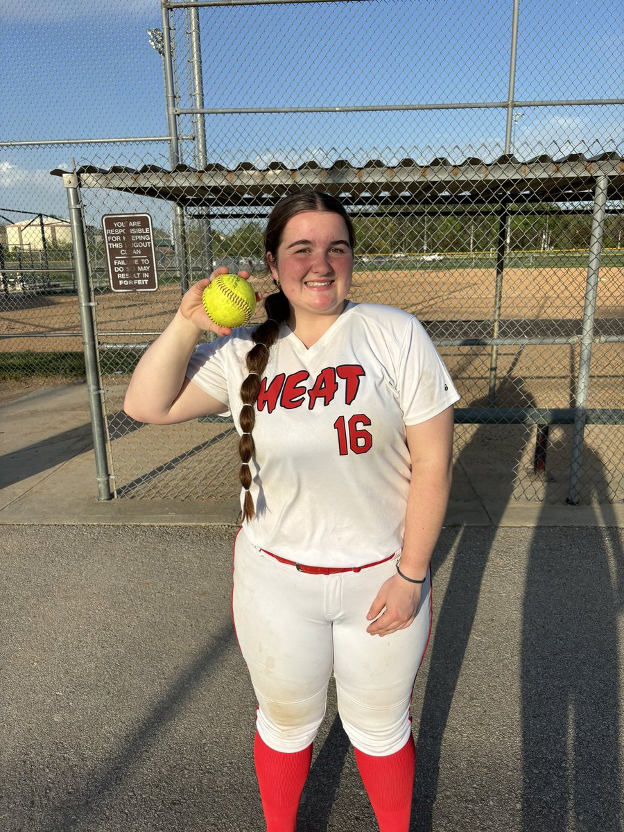 Big shoutout to Aliviah Fischer on her grand slam today! 4 home runs total this weekend for her!💣