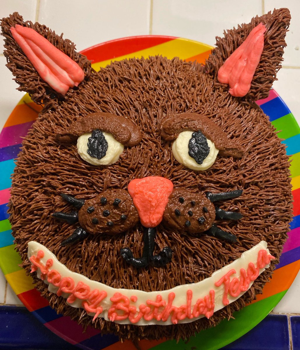 MrsBord's tweet photo. @MattHemley I made this terrifying masterpiece for my 5 year old. She thought it was amazing. Truly, that’s all that matters. Also, it was delicious. https://t.co/28UmJwjYdq