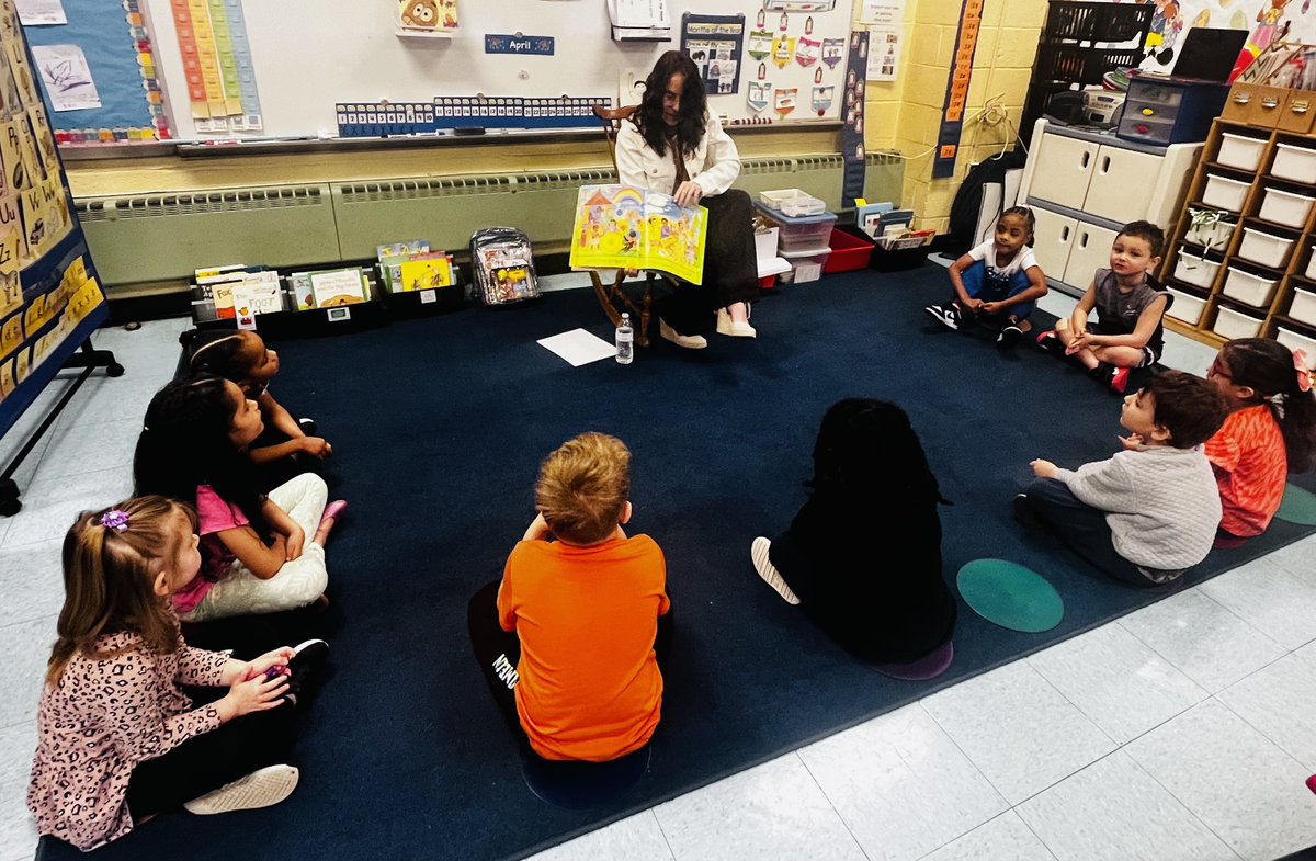 Deerfield School 9 tweet media