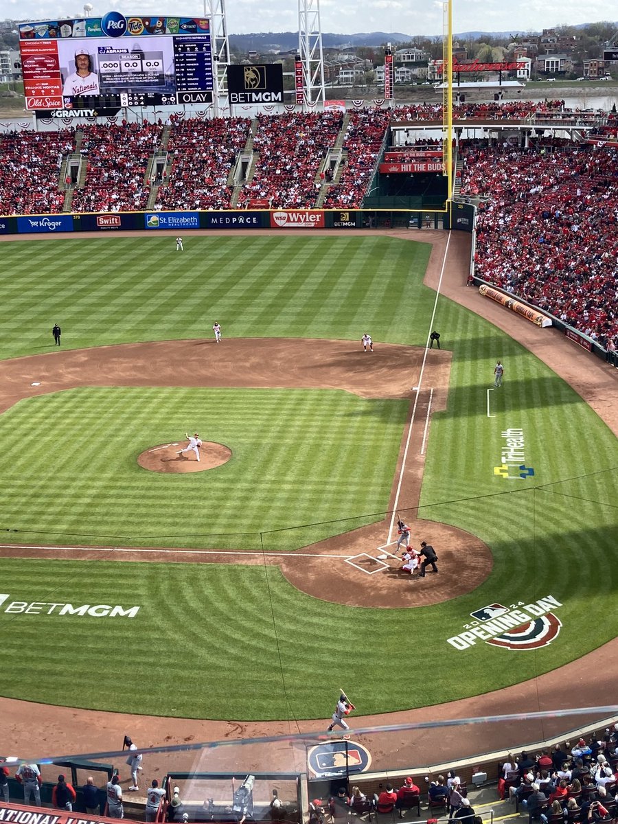danny_pair's tweet photo. @TheItaliano24 I agree with you. Opening Day in Cincinnati. https://t.co/BbS8kcPqwZ