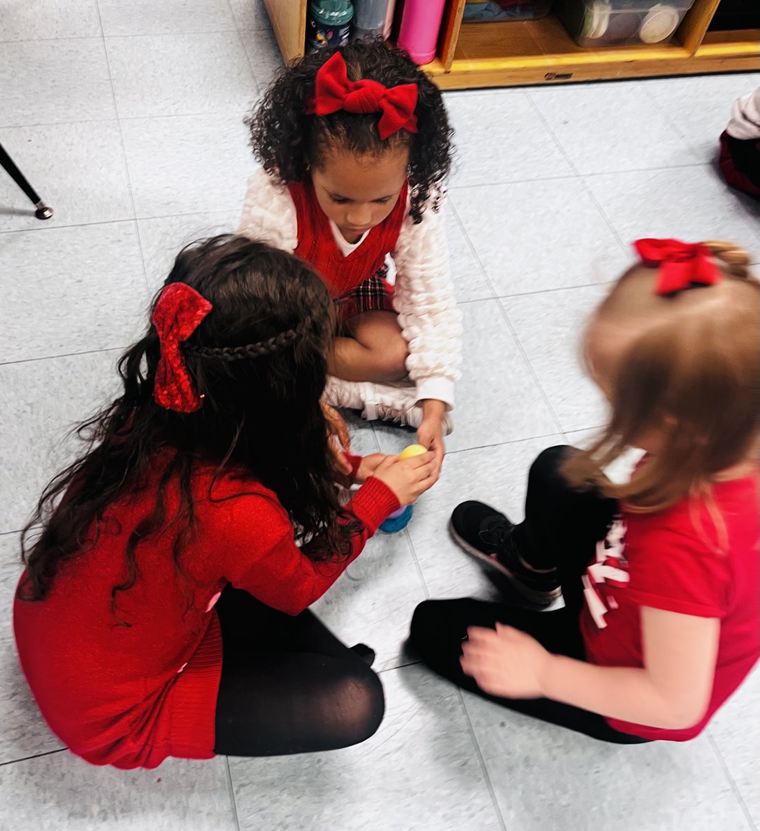 Deerfield School 9 tweet media