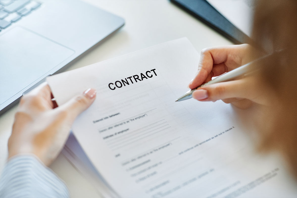 Protect yourself and your clients with a free freelance contract template & learn the essentials to set clear expectations. Success as a #freelancer starts here!

bit.ly/46VnVGc

#freelance #freelancing #freelancelife #freelancerlife #freelancers