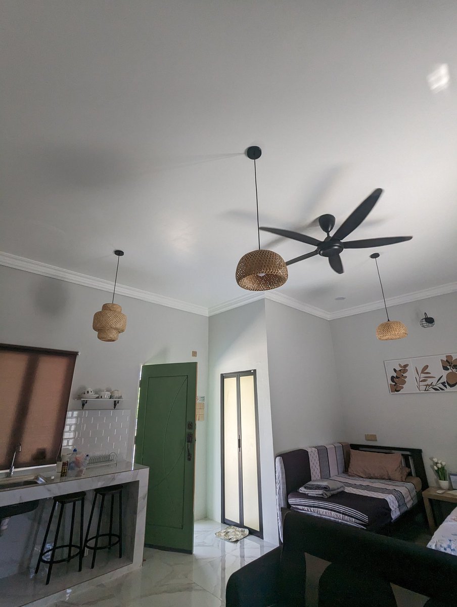 Fix_457's tweet photo. Port baru kat Cherating. Sesuai untuk family kecil atau small group sebab owner ada 4 bilik je. Yang ni studio room. Siap boleh bbq kat belakang. Memang cun gila. ~Backyard Cabana Cottage~ https://t.co/UNW9goC9g6