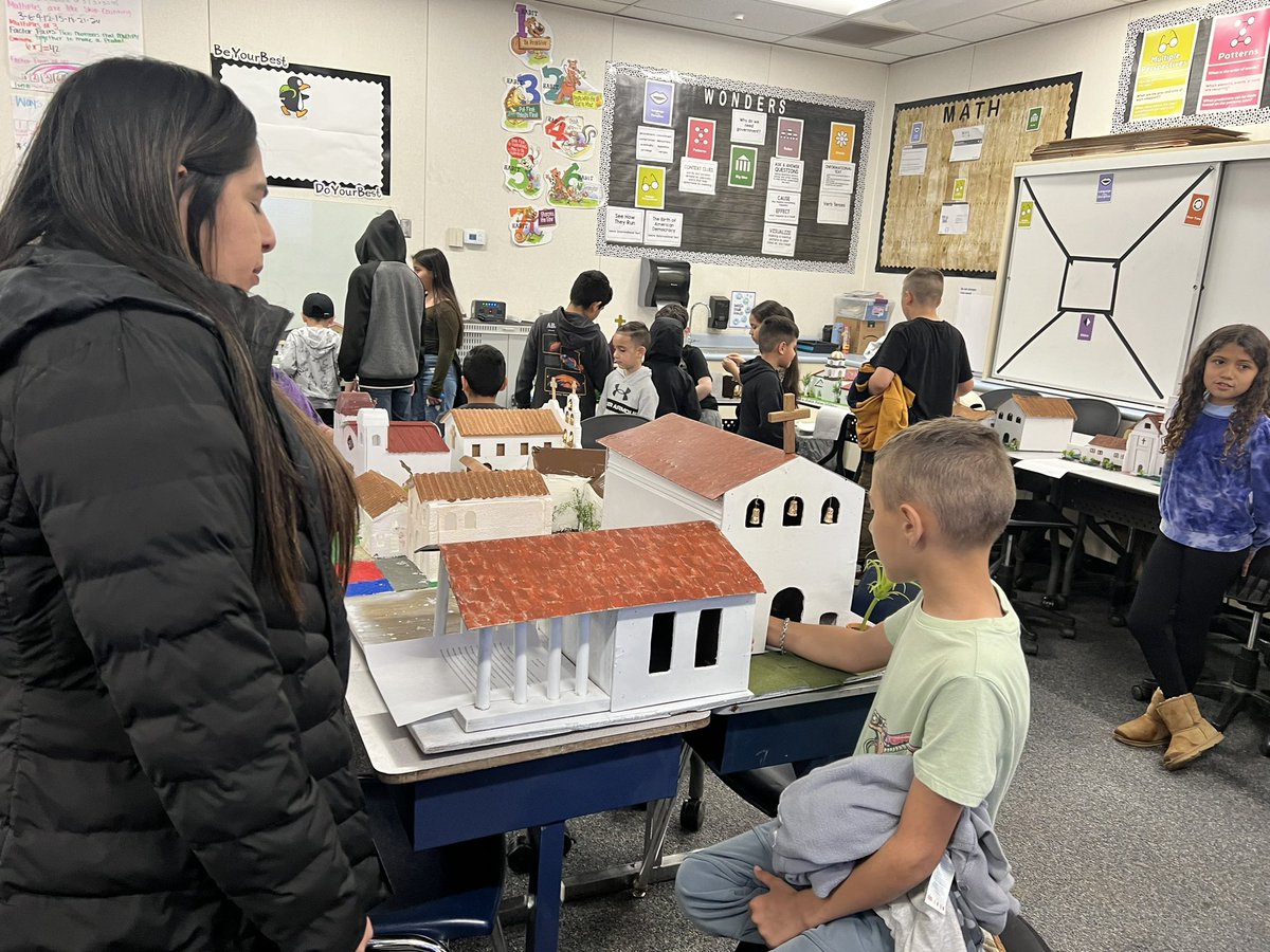 MrsCarranza403's tweet photo. These fourth graders have worked so hard on their California Missions. We had our kinder friends join us to learn some interesting facts about the missions. #JMA https://t.co/HjQ71JhYSz