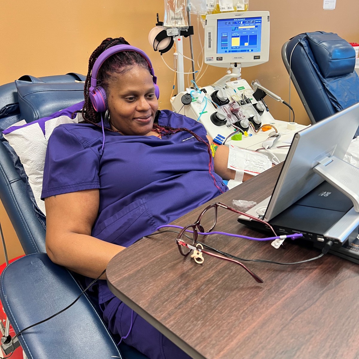In a quiet corner, there's a platelet donor making a difference. Adrienne is a mobile phlebotomist and donated platelets for the first time because she knew there was a need. Join Adrienne and give thanks for your good health with a blood donation. vitalant.org