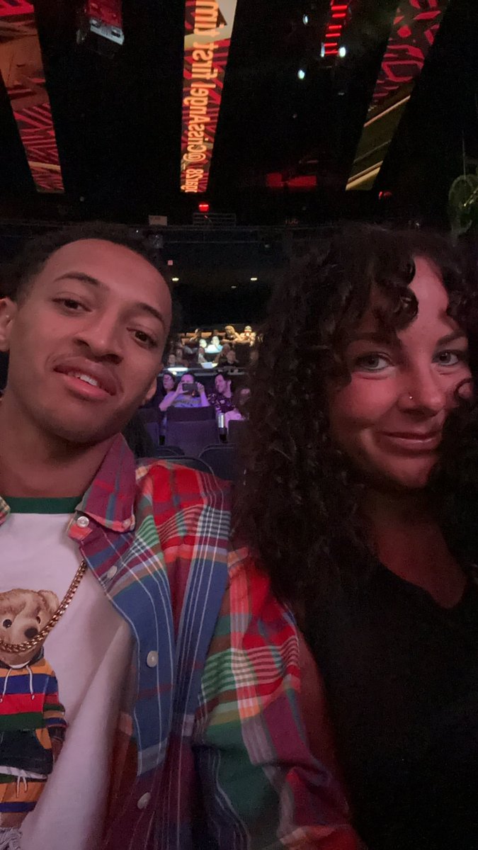 Macy King tweet media