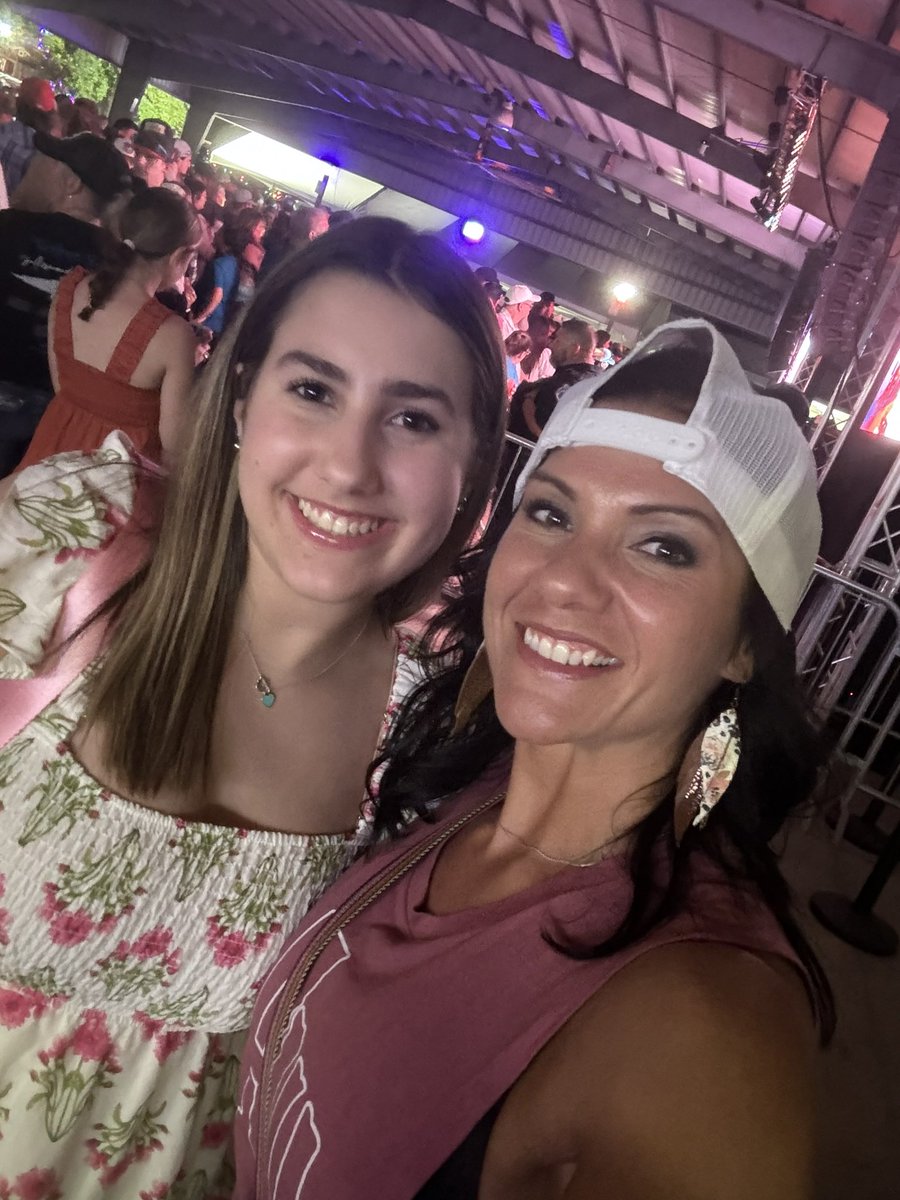 My favorite thing to do with my favorite girl! #TexasMusic #MomLife @aaron_watson