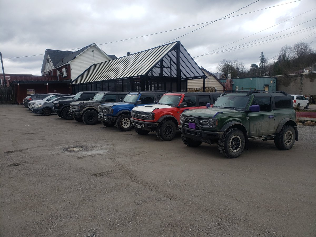2022wildtrak's tweet photo. Saturday Carol and I hosted a bucking back roads and Bronco Burger event in Haliburton Ontario with the Ontario Bronco Club.  
#Bronco 
#Ontario 
#highlandadventuresON https://t.co/zLFaIOOuDS