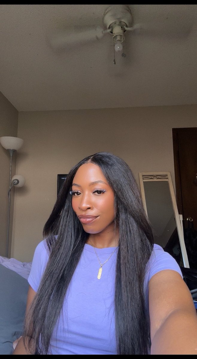 KiahhhhNichole's tweet photo. Skin be skinning✨🤎 https://t.co/PVa8zx38jK