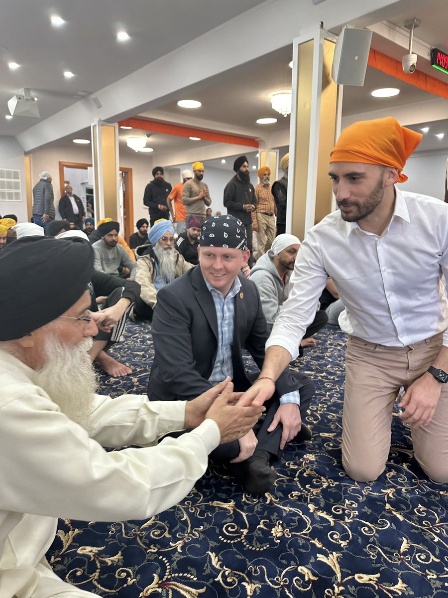 Proud to celebrate Sikh Heritage Month with @BramptonGraham as we mark #Vaisakhi — the birth of the Khalsa. They encourage us to participate in “seva” – selfless acts of service — a message that most especially inspires our children to be a positive force in their schools and…