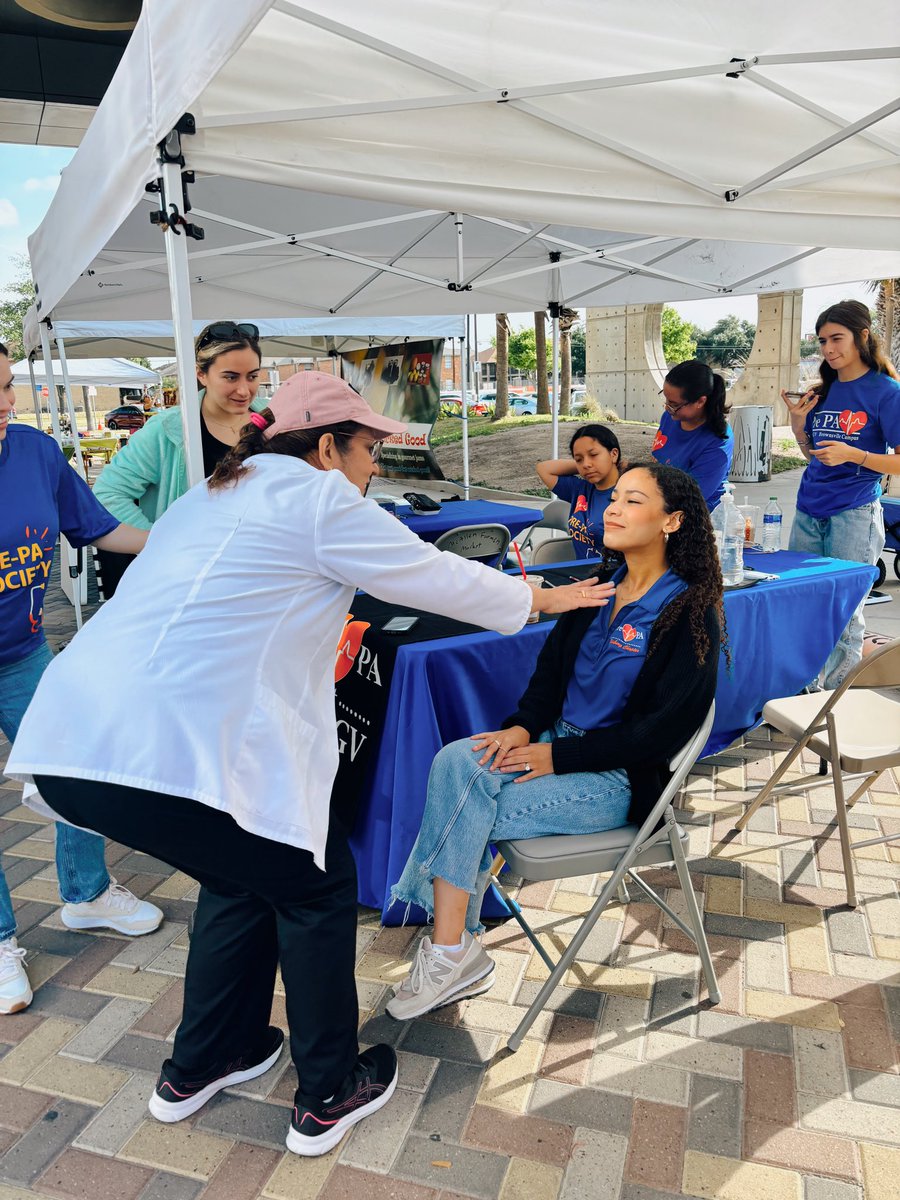 PrePA_UTRGV's tweet photo. Yesterday at the McAllen Farmer’s Market where we gained some insightful information about thyroid nodules from Dr. Chacon and used the training we received to check community members that stopped by! Thank you to those that joined &amp; thank you Dr. Chacon for the awesome training! https://t.co/iKsAFTs1lu