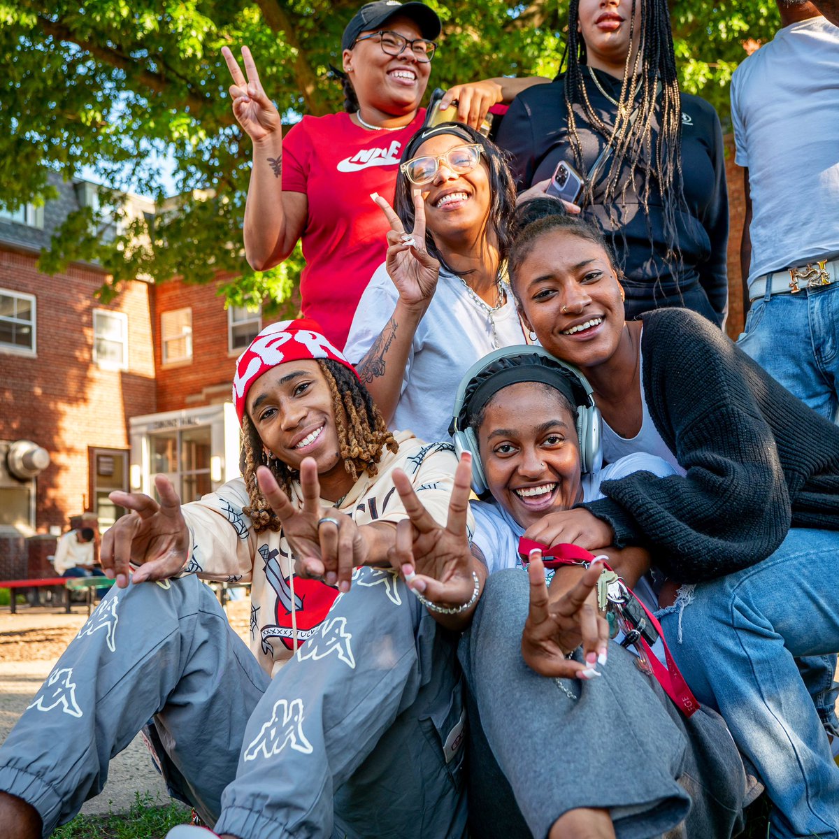 We’re ready for the time of our lives with Accepted Students Day just a few days away! 🎉❤️🐻 If you haven’t RSVP’d yet, there’s still time! 👇 shorturl.at/esHL0