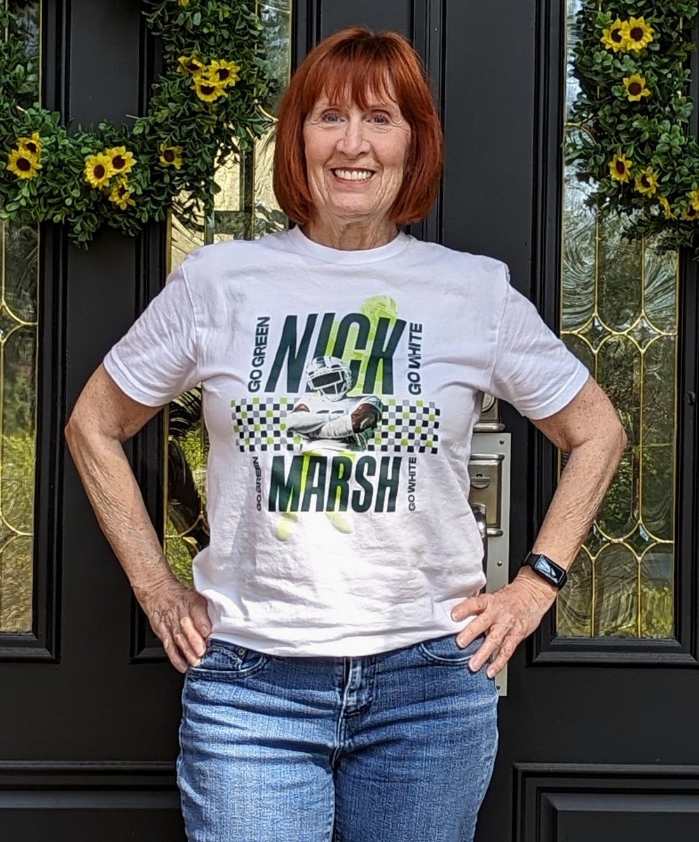 EadieH's tweet photo. Hey @MamaTron210 and @NickMarsh_11  What do you think of my new shirt? I'm proud to wear it!  #GetMarshed #SpartanFootball #GoGreen https://t.co/EYxZ4A6VA5