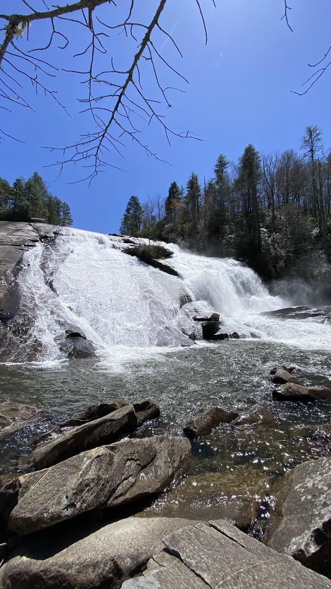 DevlinDakota's tweet photo. Let this be your reminder to GET OUTSIDE! https://t.co/wCc3HkhlWX