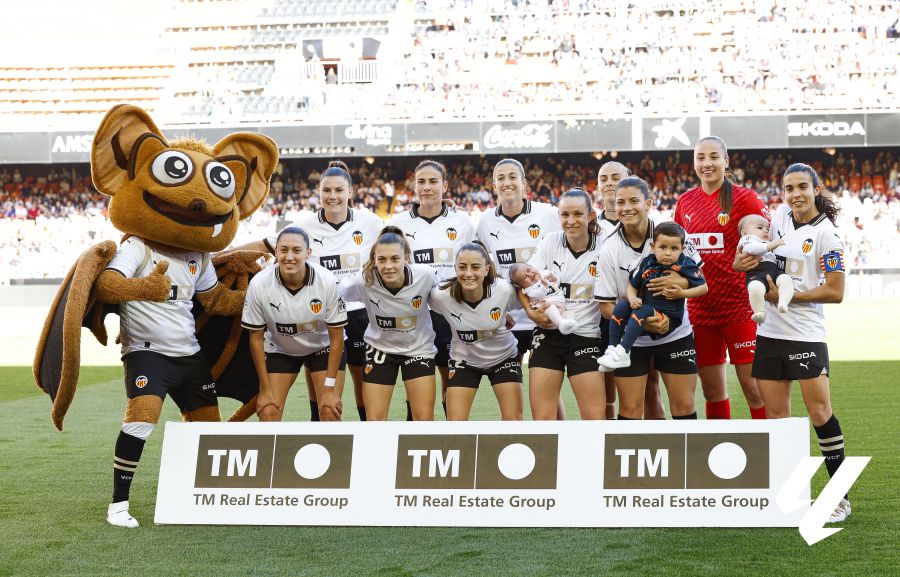 G_Aztecas's tweet photo. [ESPAÑA🇪🇸] Liga Femenina: Jimena López fue titular y disputó todo el encuentro en el empate entre Valencia y Levante (1-1). https://t.co/vK3mqqu8O1