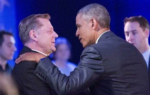 JadedByPolitics's tweet image. Obama had all the wolves up to their doorstep with their &quot;color revolutions&quot; to get muslim brotherhood in place &amp;amp; if American Jews don&apos;t know that the Dems hate them they&apos;re never going to learn &amp;amp; will keep voting for their own demise #Farrakhan #Pfleger are the soul of the left