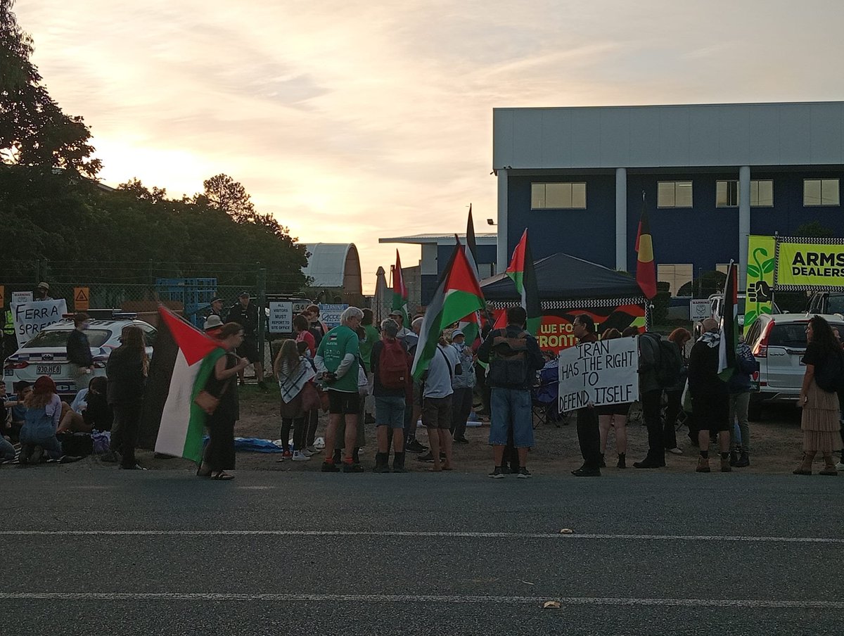 Turned on ABC News 24 Breakfast this morning. They sent a camera crew to cover an anti-Israel protest obstructing a lawful business in Queensland. Only a handful of people there. The usual rent-a-crowd of queers for Palestine and campus socialists, wearing keffiyehs because they…