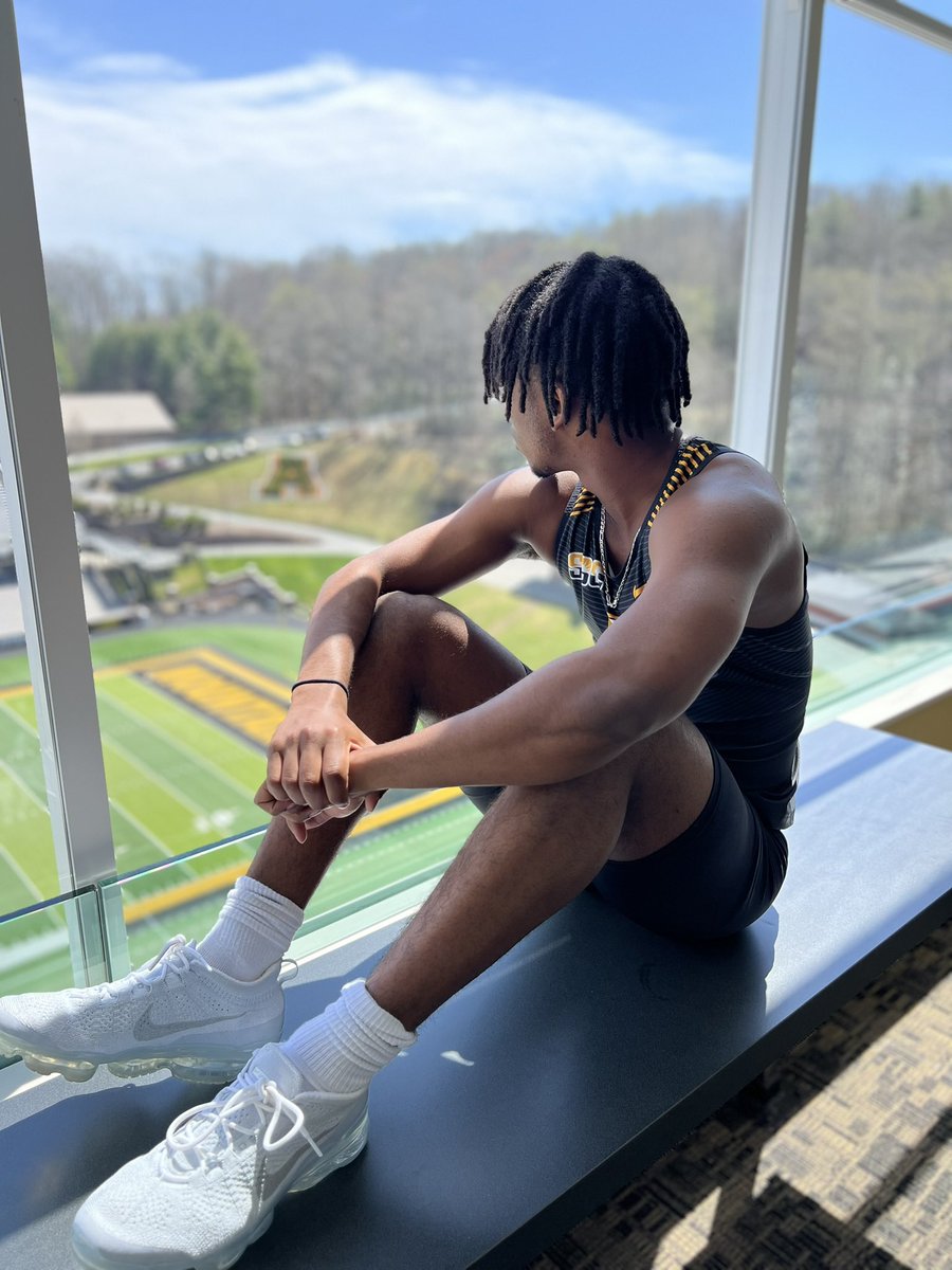 Jonathan Wilson tweet media