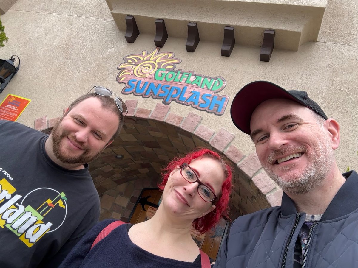 How do we celebrate 1,000 episodes? 🤔