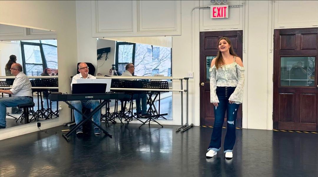 NoMAAarts's tweet photo. #Repost #flourishperformingarts
・・・
Another amazing audition day with incredibly talented performers!!! So much FUN! #flourishing
.
.
.
.
.
.
.
.
.
.
.
.
#performingarts #artistsoninstagram #nyc #newyork #washingtonheights #inwood #WashHeights #musicaltheater https://t.co/iAsOkcvUGT
