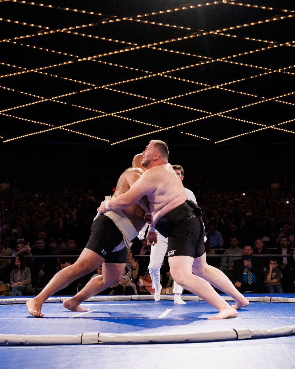 InfosysTheater's tweet photo. A night to remember with World Championship Sumo 💪

📷: Victoria Lewis / MSGE https://t.co/JzOEUaWCbH