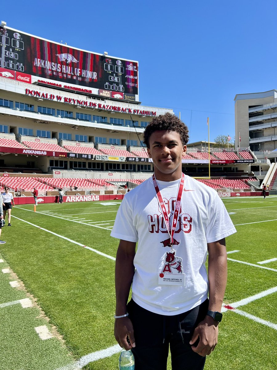 Southern hospitality and the Red & White game @RazorbackFB both lived up to the hype! #WPS #gohogs 

@MikeMitche11Jr