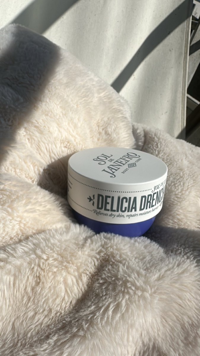 atackio's tweet image. ✨Je suis amoureuse ✨
#bumbumcream #deliciadrench