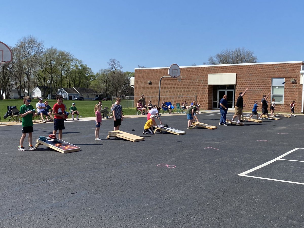 Tracy Carlson tweet media