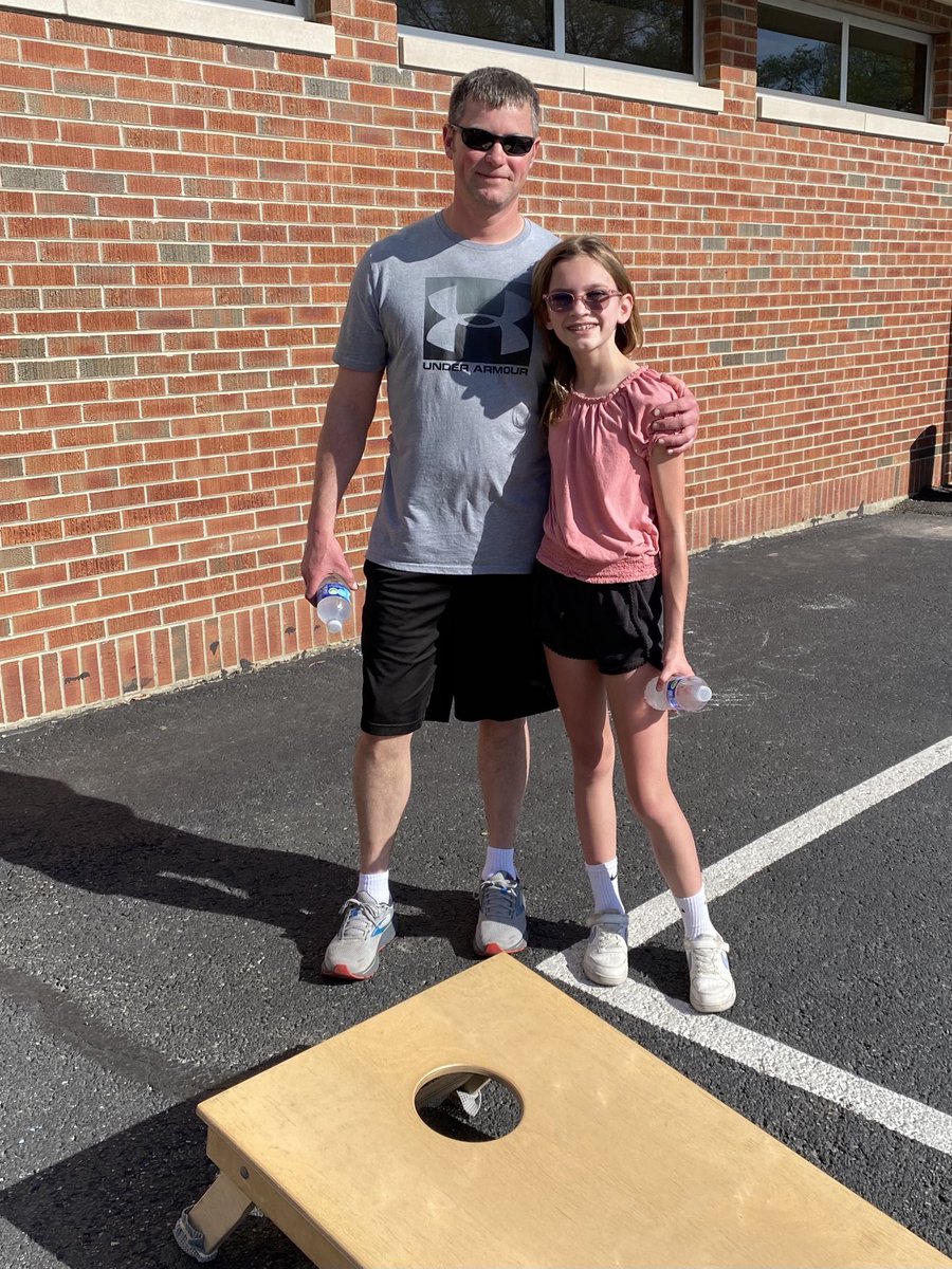 Tracy Carlson tweet media